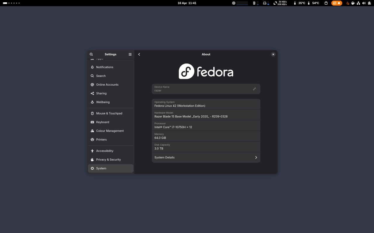 Screenshot showing Fedora 42 details in GNOME Settings About dialog